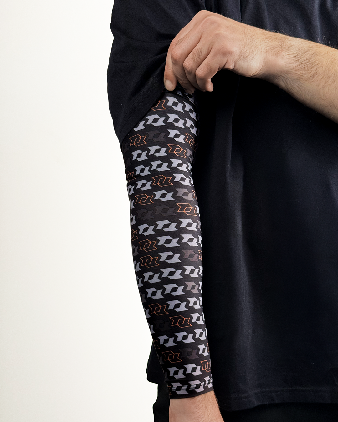 MORE Gaming Sleeve Arm Long
